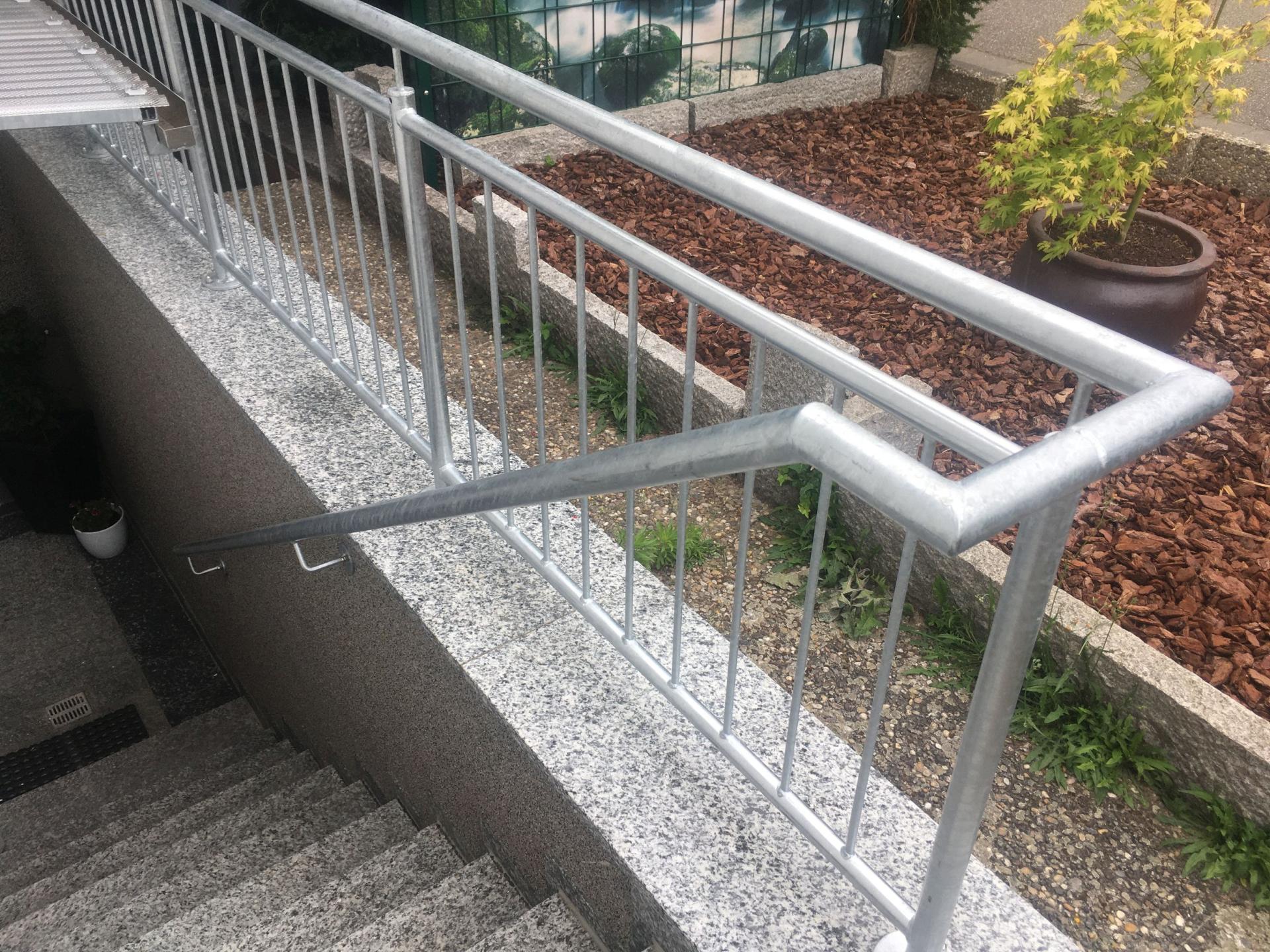 U-förmiges Treppengeländer Weiß - Rhombus Design Geländer 75cm Höhe